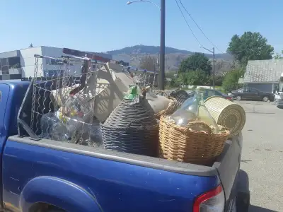 WINE Corker Pro Floor model plus ITEMS, View more