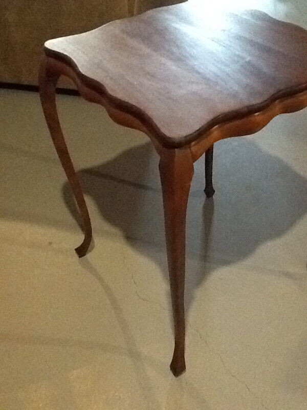 Antique Nesting Table in Other Tables in Kitchener / Waterloo - Image 4