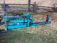 Wood splitter for 3- point hitch on tractor