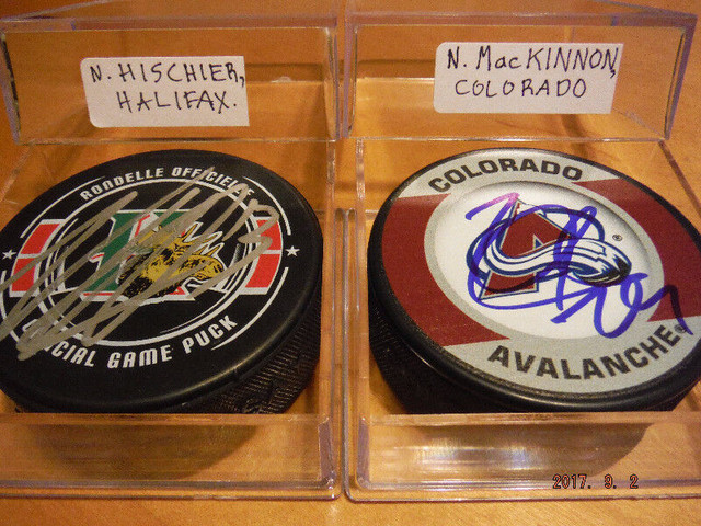 100 % AUTHENTIC AUTOGRAPHED NHL LEGENDS PUCKS FOR MAN CAVE !!!!! in Arts & Collectibles in Truro - Image 2