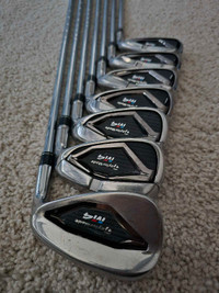 Taylormade M4 Right Hand Irons 5 - PW + AW (Regular Flex)