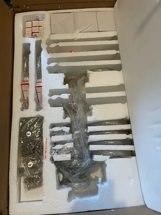 LED Modern Chandelier Lamp, Crystal Chandeliers in Indoor Lighting & Fans in Cambridge - Image 5