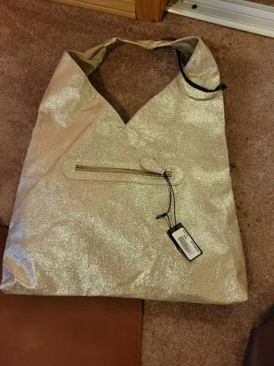 large purse, View more