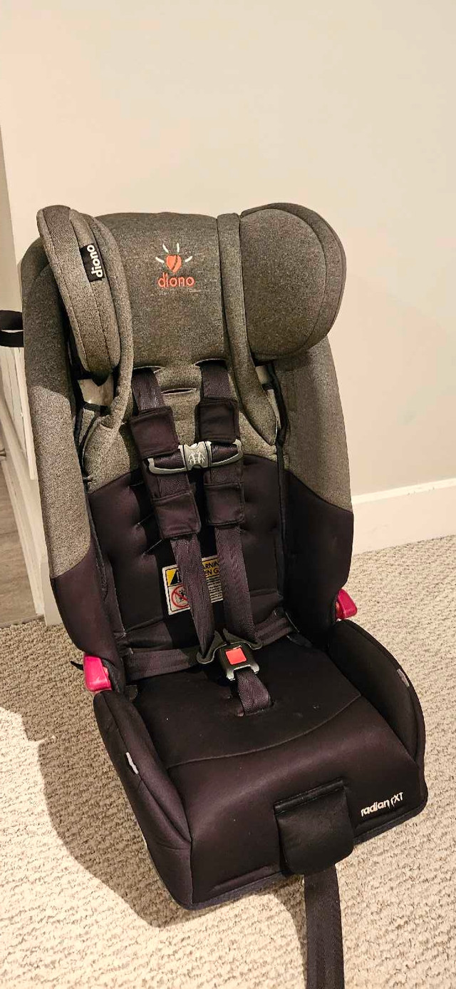 Diono Radian Rxt car seat - siège auto dans Poussettes, porte-bébés et sièges d'auto  à Ville de Montréal