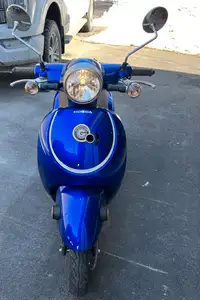 Scooter Honda Giorno 50 cm3 2023 Bleu