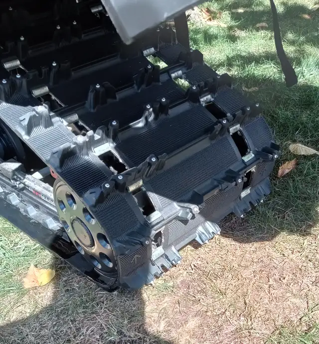 Motoneige  Skidoo MXZX2012 in Snowmobiles in Québec City - Image 3