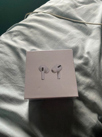 Apple Airpod pros 110$ or best offer.