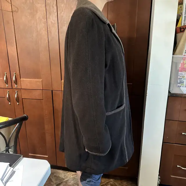 mens wool coat size 15/16 Fen Nelli in Men's in Oshawa / Durham Region - Image 7