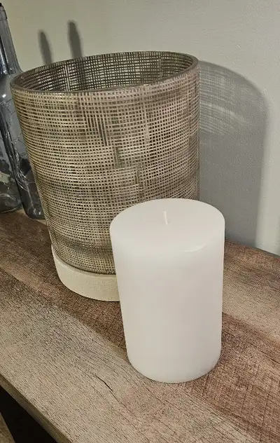Porte chandelle en vitre avec chandelle / Glass candle holder wi, View more