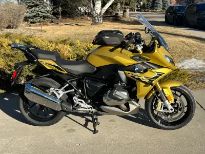 BMW’s flagship Sport Touring motorcycle complete with all available options in Austin Yellow Metalic...