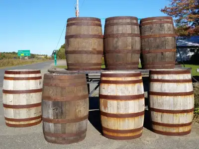 ANCIENS BARILS , TONNEAUX , en bois # de produit: 46967, View more