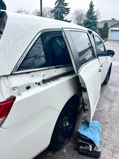We Specialize In Everything Honda Odyssey Sliding Door. We Do Cable And Motor Replacements Making Su...
