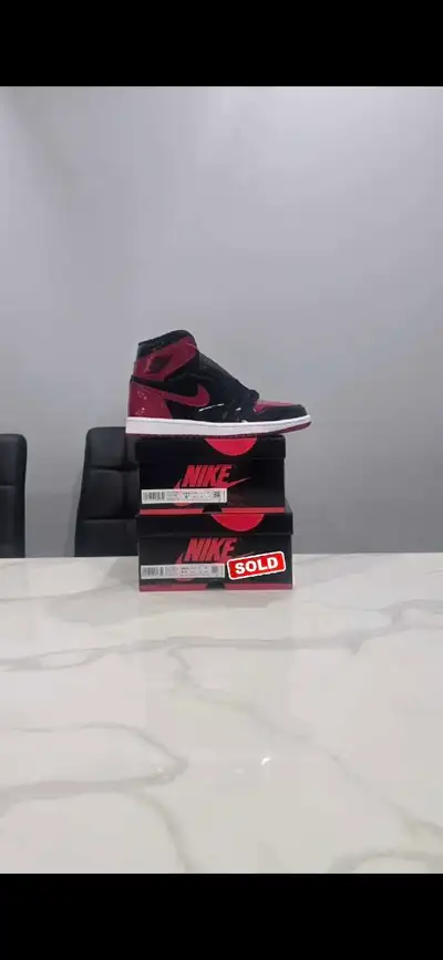 Air Jordan 1 Patent Bred size 9.5, View more