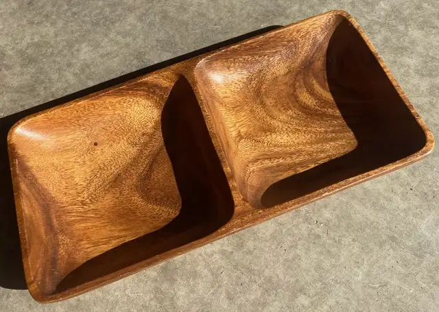 Carved wood double serving bowls in Kitchen & Dining Wares in Cowichan Valley / Duncan - Image 2