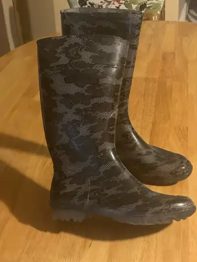 Cougar Rain Boots, View more