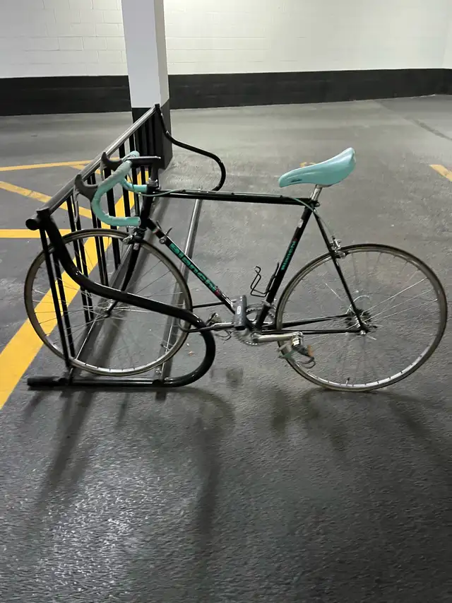 Bianchi Brava Road Bike in Road in City of Toronto - Image 4