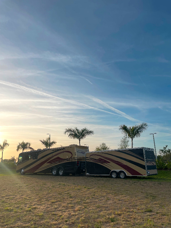 Triple Bunk 45 ft Class A Diesel Pusher Motorhome RVs & Motorhomes