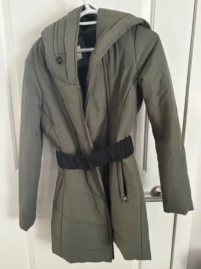 Twik’s Women Winter Coat XS, View more