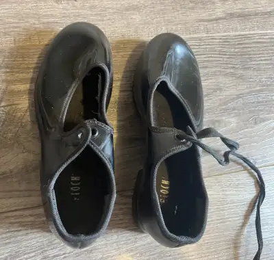 Girls Tap Shoes (Size 3) , View more