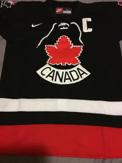 Jersey Mario Lemieux Team Canada Noir Grandeur: Large *Possibilité d'envoi postal au besoin *Peut fa...