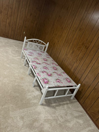 Single Bed with mattress 