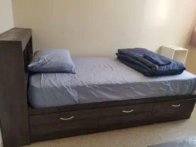 Looking for females at this time (preferably students) Must be a clean, quiet person - first and las...