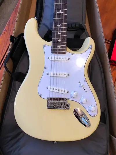 PRS se Silver sky moon white  mint condition 750 non smoking hom, View more