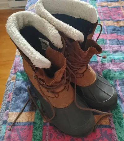 BOTTES D'HIVER CHAUDES., View more