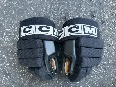 CCM Top Prospect Hockey Gloves Youth Small, View more