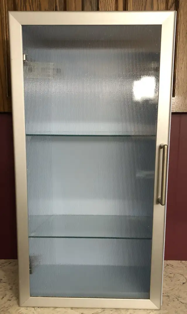 Wall cabinet with glass door Color: Sky Blue Condition: G in Bookcases & Shelving Units in Mississauga / Peel Region - Image 2