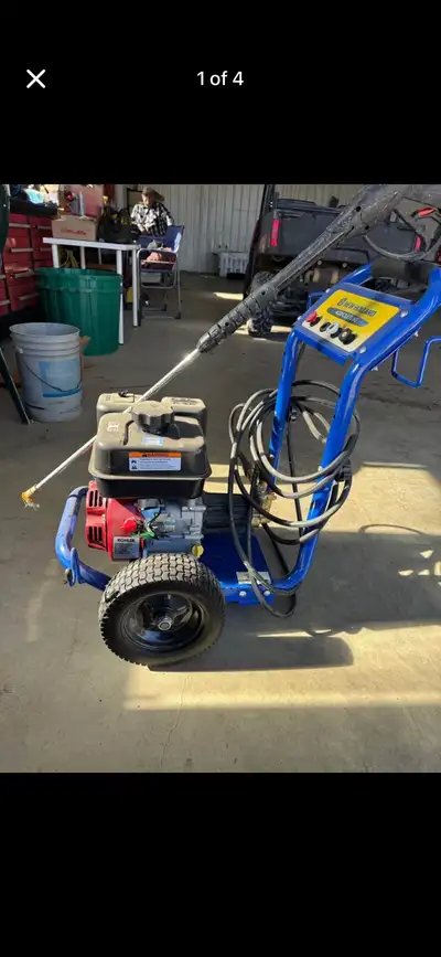 New new holland pressure washer. The old guy I’m selling this for had bought it used it once and tur...
