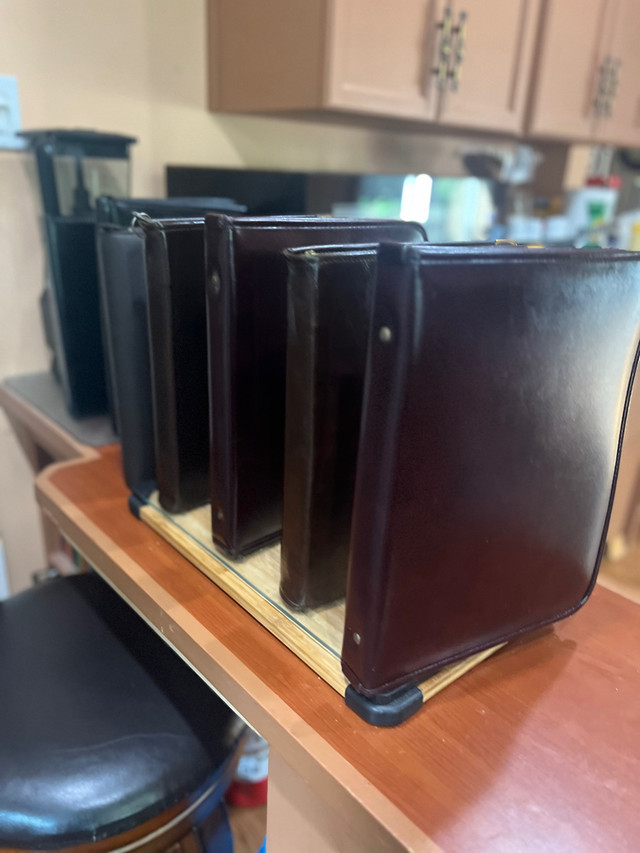 Leather Binders in Arts & Collectibles in Oshawa / Durham Region