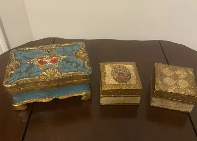 3 small vintage Florentine wooden boxes. in Arts & Collectibles in Markham / York Region - Image 2