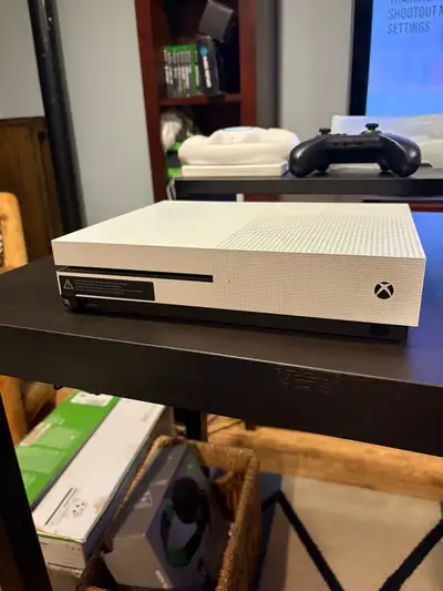XBox One S, View more