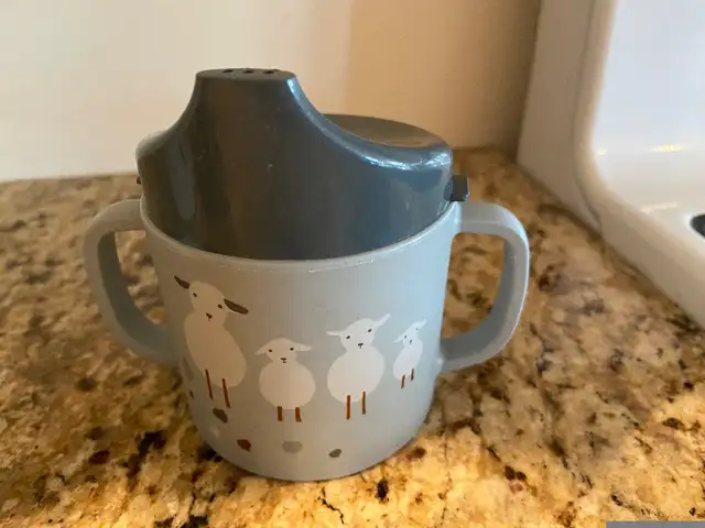Tasse pour bébé marque Lassig moutons in Multi-item in City of Montréal - Image 4