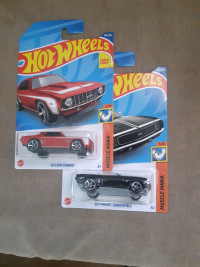 Hot Wheels Muscle Mania '69 Copo Camaro & '69 Camaro Convertible