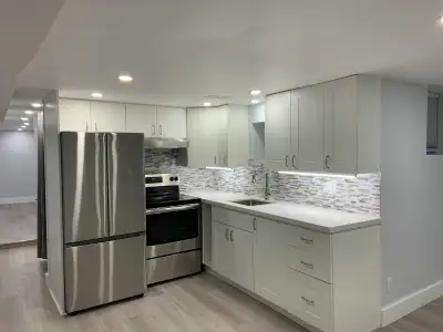 Newly Renovated Basement Apartment. One Bedroom + Den (Can be used as secondary bedroom) 5 minute wa...