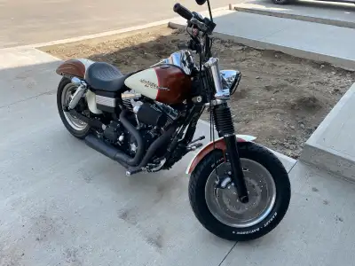 For Sale: 2009 Harley-Davidson Fat Bob – Custom, Loud & Low KM This 2009 Harley-Davidson Fat Bob is...