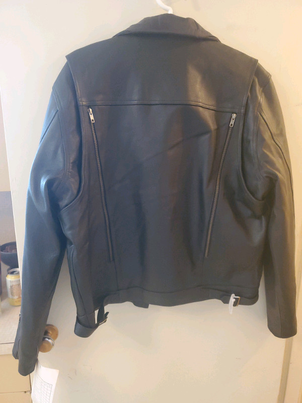 New Leather Motorcycle Jacket in Men's in Vernon - Image 3