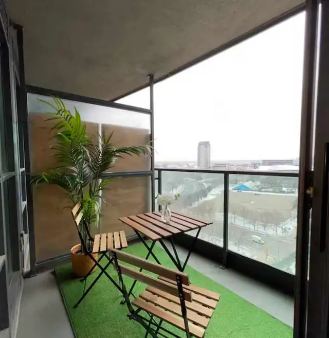 Fully furnished room for rent with private bathroom in Room Rentals & Roommates in City of Toronto - Image 6