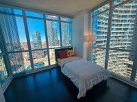 Harbourfront View Toronto Penthouse Condo room rent