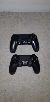 Play station 4 controllers 
