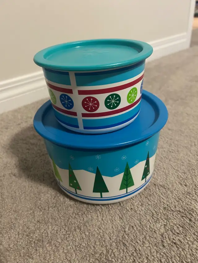 Tupperware Holiday Bowls