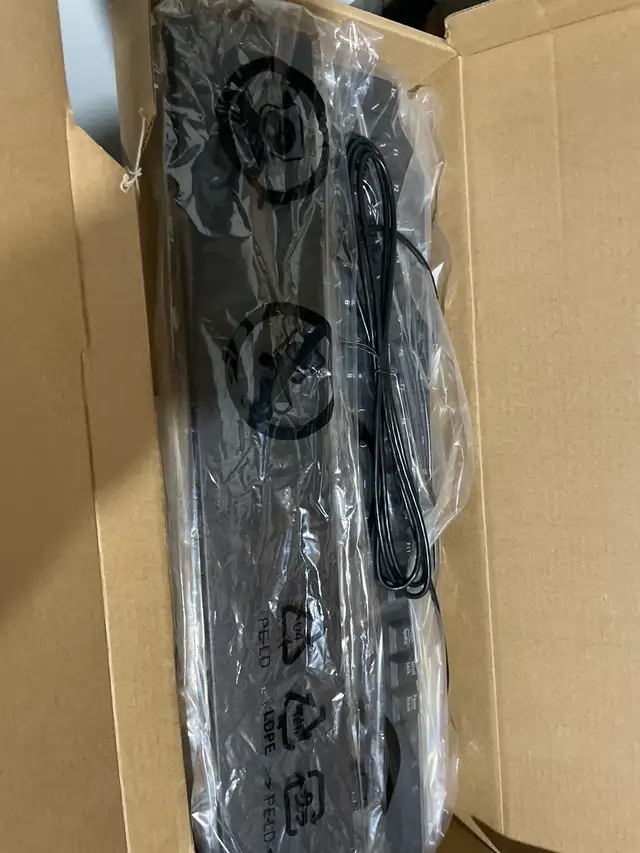 brand new Dell wired  keyboard 65120781075459120