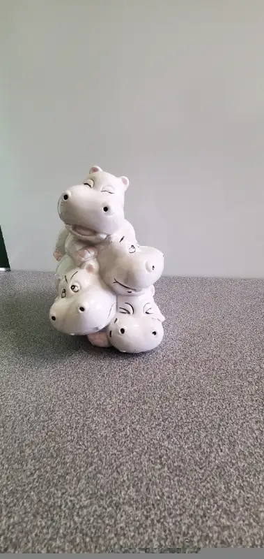 In absolutely excellent condition with no visible chips or cracks! A wonderful addition to any colle...