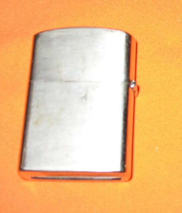UNIVERS Lighter IMC Investor Syndicate  Of Canada Ltd. in Arts & Collectibles in Edmonton - Image 3