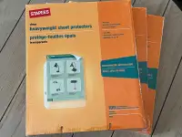 Staples Letter Size Clear Heavyweight Sheet Protectors, 100-pack
