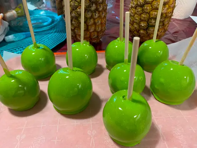 Candy Apples for your function! in Other in Edmonton - Image 5