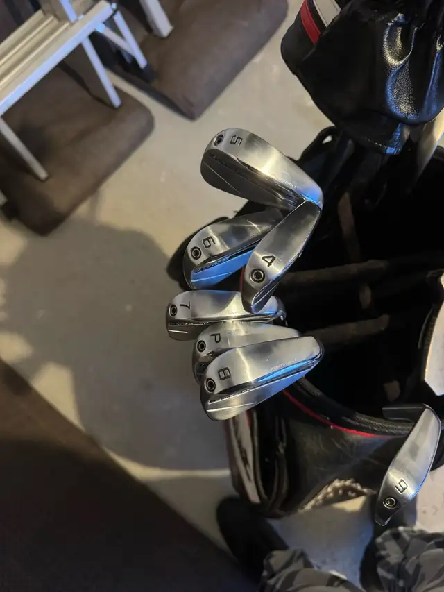 Cobra king tec irons 4-pw (stiff) in Golf in Ottawa - Image 5