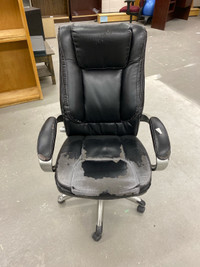 Black office chair